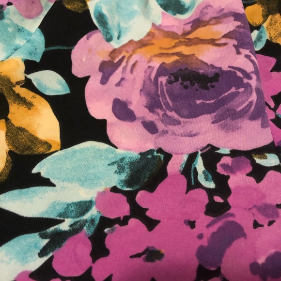 Bright Floral Shorts - Picture 2 of 2